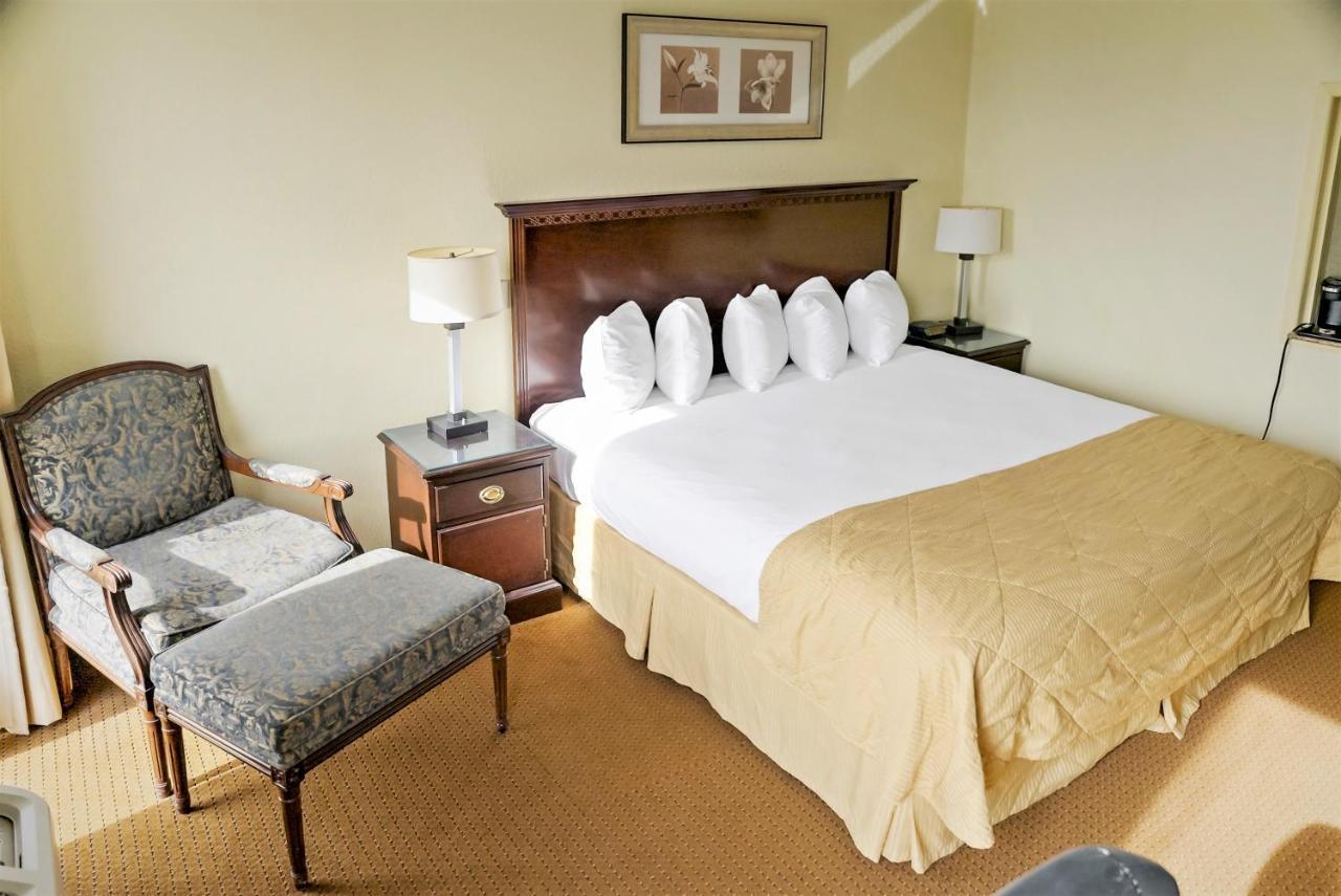 Economy Hotel Plus Wichita Extérieur photo